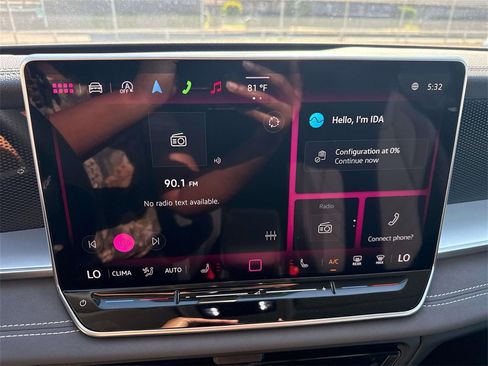 New 2025 Volkswagen Tiguan SE image 18