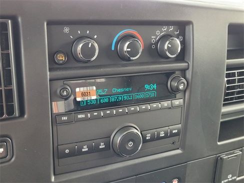 New 2025 GMC Savana 2500 w/ Driver Convenience Package image 17