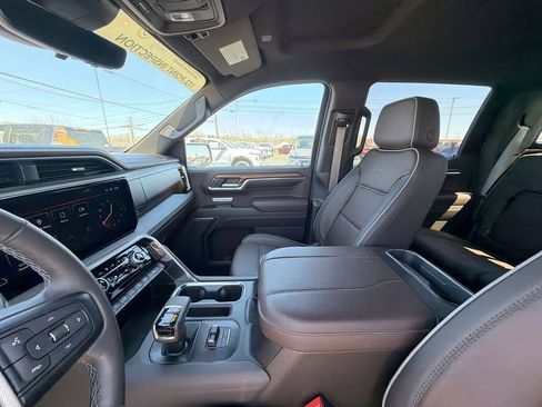 Used 2023 GMC Sierra 1500 Denali w/ Technology Package image 11