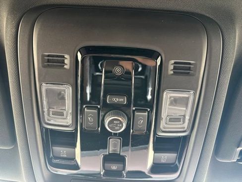 New 2026 Chevrolet Suburban High Country AWD/4WD image 35