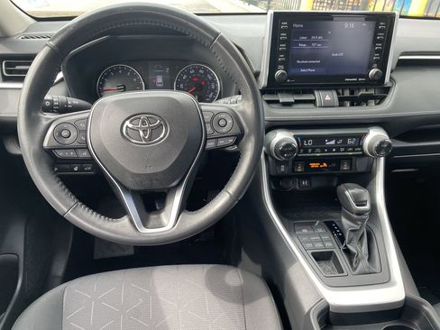 Used 2019 Toyota RAV4 XLE AWD/4WD image 15