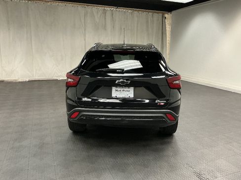 Certified 2024 Chevrolet Trax RS FWD image 4