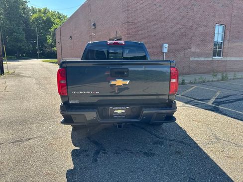 Used 2019 Chevrolet Colorado Z71 AWD/4WD image 6