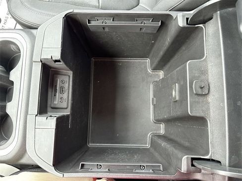 Used 2021 GMC Sierra 1500 SLT w/ SLT Premium Plus Package image 29