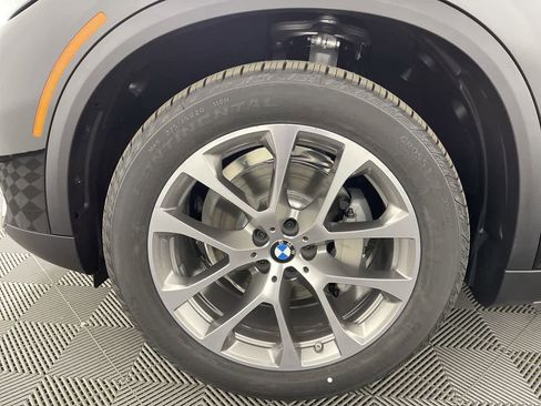 Used 2022 BMW X5 xDrive40i w/ Premium Package image 8