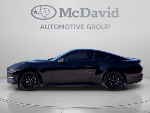 Used 2024 Ford Mustang Coupe RWD image 2