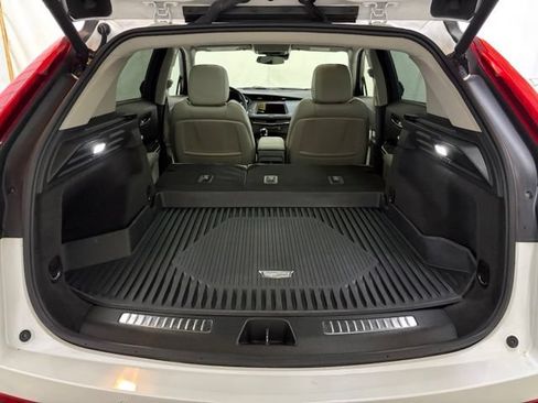 Used 2023 Cadillac XT4 Premium Luxury w/ Technology Package AWD/4WD image 14
