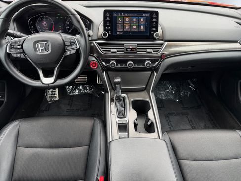 Used 2018 Honda Accord Sport image 6