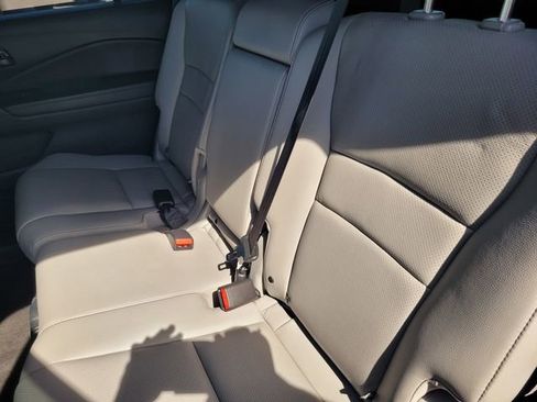 Used 2023 Honda Passport EX-L image 15