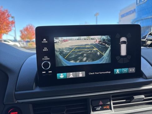 Certified 2024 Honda Pilot Touring image 31