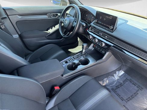 Used 2025 Honda Civic Sport image 8