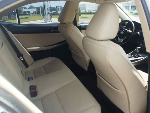 Used 2016 Lexus IS 200t RWD image 20