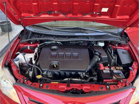 Used 2011 Toyota Corolla LE FWD image 19