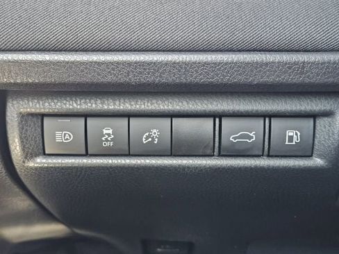 Used 2025 Toyota Camry LE FWD image 22