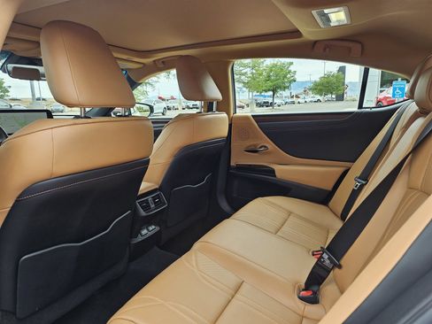Used 2023 Lexus ES 350 w/ Accessory Package (Z1) FWD image 15