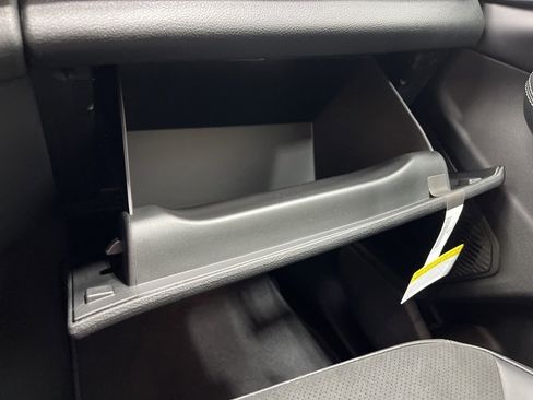 New 2025 Jeep Grand Cherokee Altitude image 21