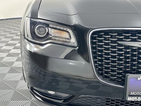 Used 2021 Chrysler 300 S image 5