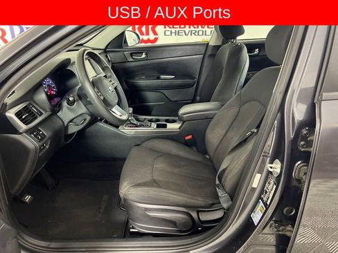 Used 2019 Kia Optima LX image 10
