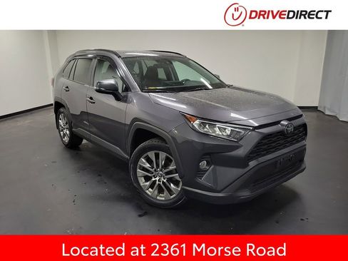 Used 2021 Toyota RAV4 XLE Premium image 1