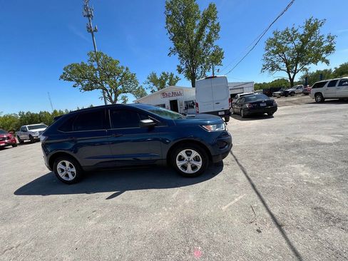 Used 2017 Ford Edge SE AWD/4WD image 5