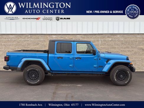 Used 2021 Jeep Gladiator Sport AWD/4WD image 1