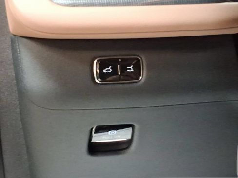 New 2027 Lincoln Navigator Black Label AWD/4WD image 10