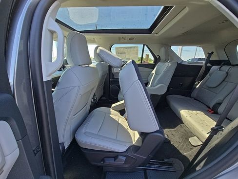 New 2026 Ford Explorer Active AWD/4WD image 41