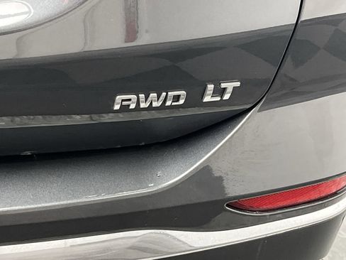 Used 2020 Chevrolet Equinox LT image 30