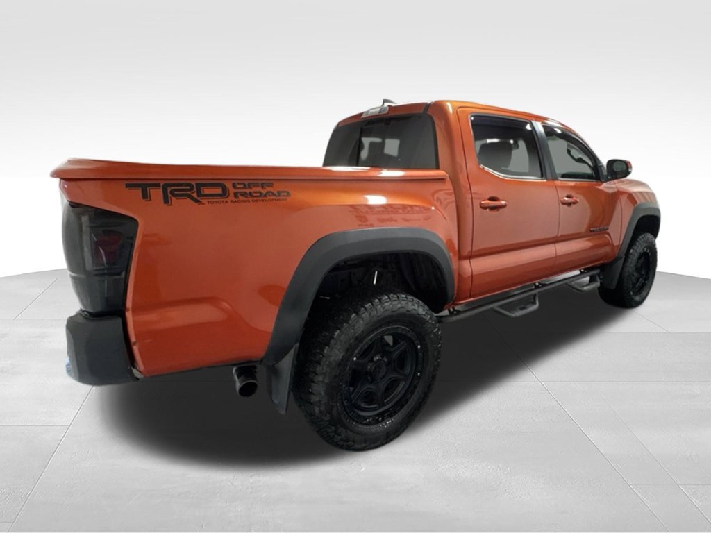 Used 2017 Toyota Tacoma TRD Off-Road w/ Tow Package (A/T) AWD/4WD image 7