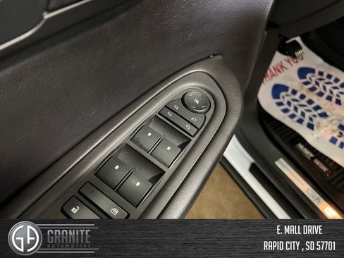 Used 2017 GMC Acadia Limited SLT image 11