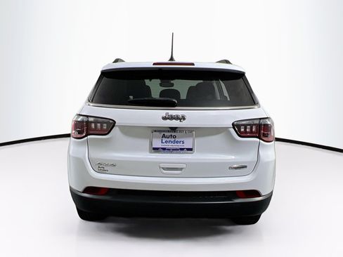 Used 2022 Jeep Compass Latitude AWD/4WD image 6