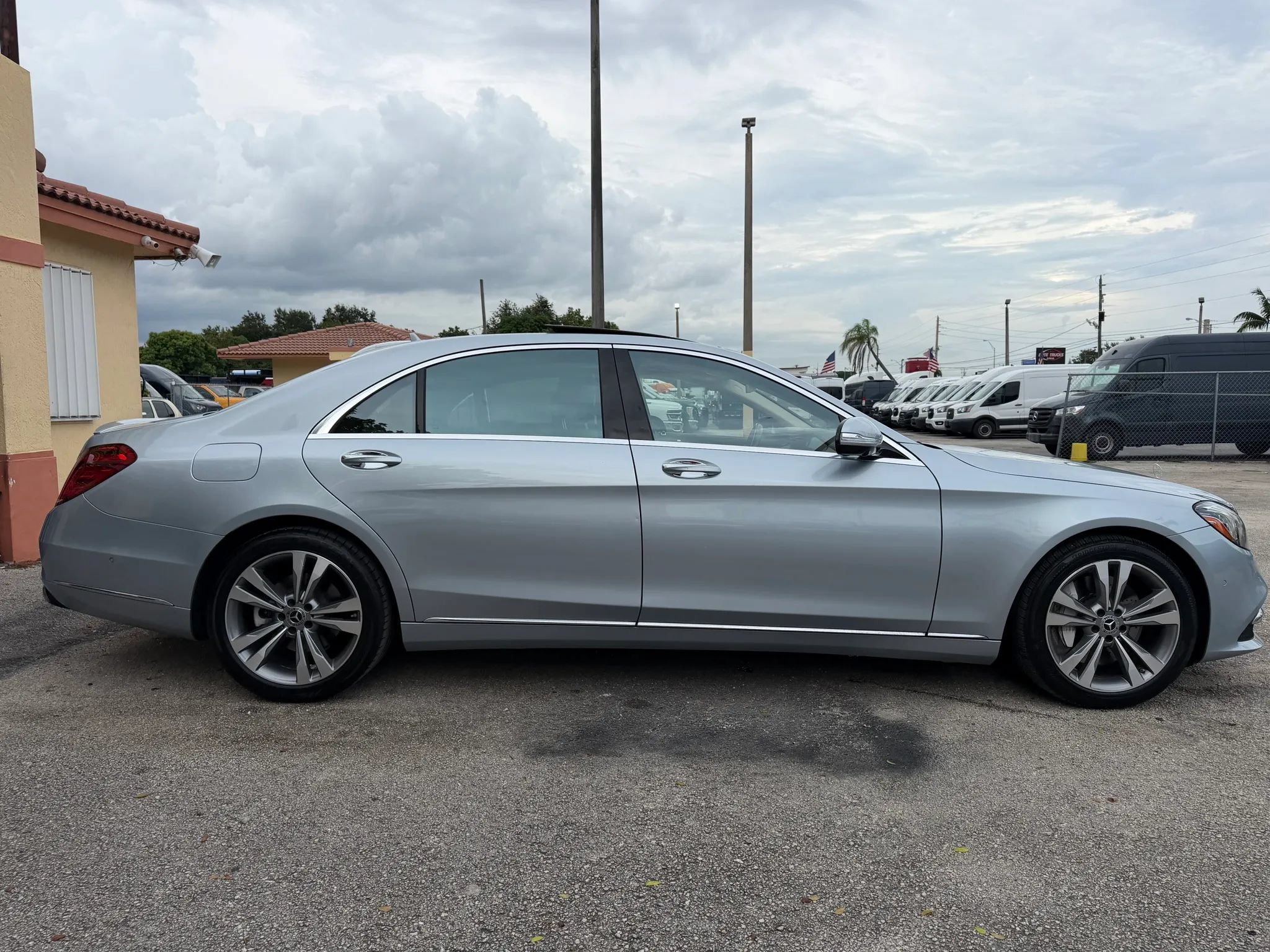Used 2019 Mercedes-Benz S 450 Sedan image 7