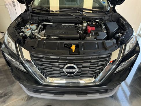 Used 2023 Nissan Rogue SV AWD/4WD image 9