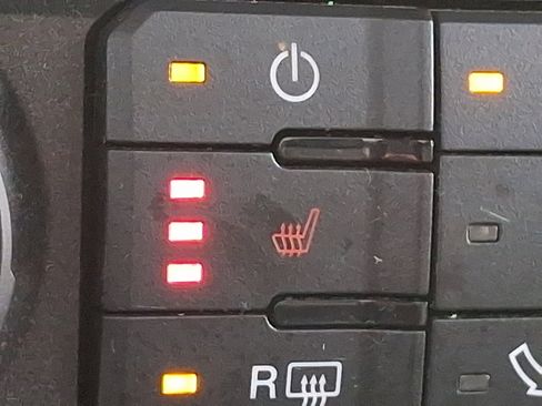 Used 2019 Ford F250 XLT w/ XLT Premium Package image 24