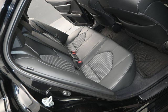 Used 2024 Toyota Camry SE FWD image 18