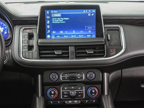 Used 2023 Chevrolet Tahoe Z71 w/ Luxury Package AWD/4WD image 29
