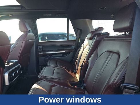 Used 2024 Ford Expedition Limited image 23