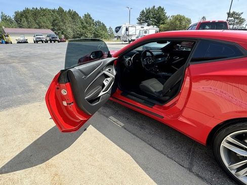 Used 2018 Chevrolet Camaro LT w/ RS Package image 7