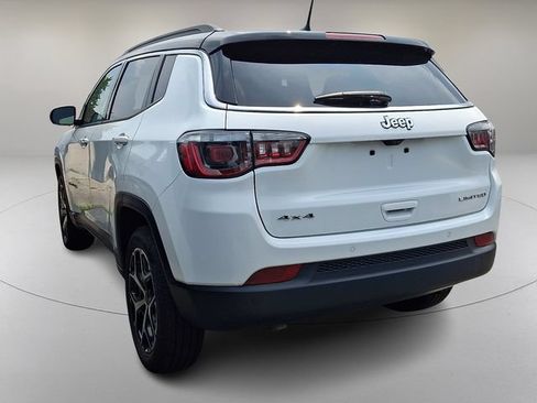Used 2025 Jeep Compass Limited AWD/4WD image 6