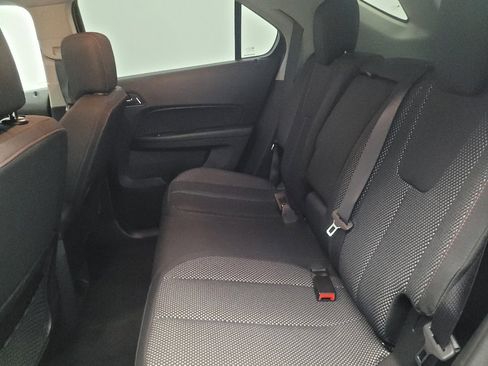 Used 2017 Chevrolet Equinox LT FWD image 18