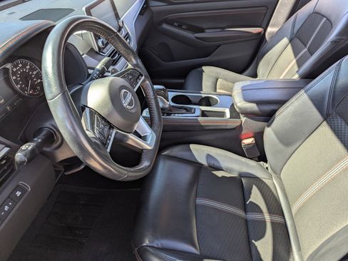 Used 2023 Nissan Altima 2.5 SR image 10