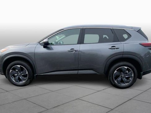 Used 2025 Nissan Rogue SV w/ SV Premium Package image 33