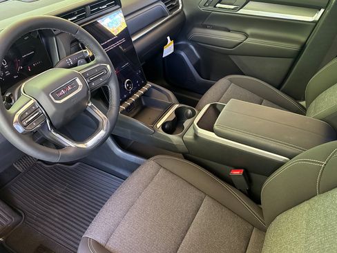 New 2026 GMC Terrain Elevation AWD/4WD image 11
