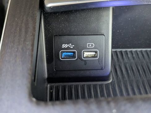 Used 2023 Genesis G80 2.5T w/ Advanced Package image 23