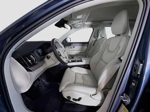 Certified 2026 Volvo XC90 T8 Ultra w/ Protection Package Premier AWD/4WD image 22