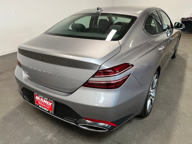 Used 2025 Genesis G70 2.5T RWD image 3