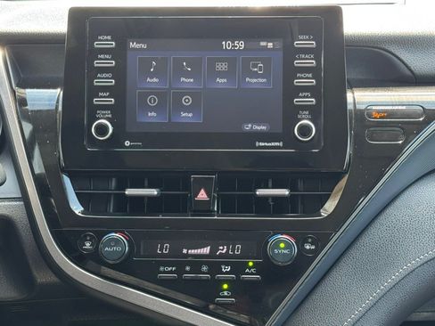 Used 2024 Toyota Camry SE FWD image 21