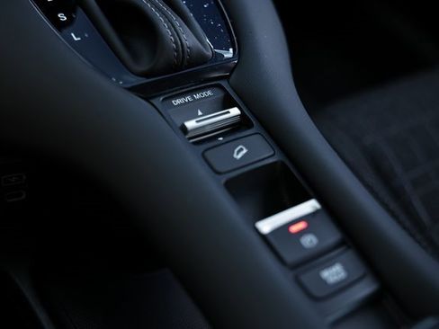 New 2026 Honda HR-V LX image 42