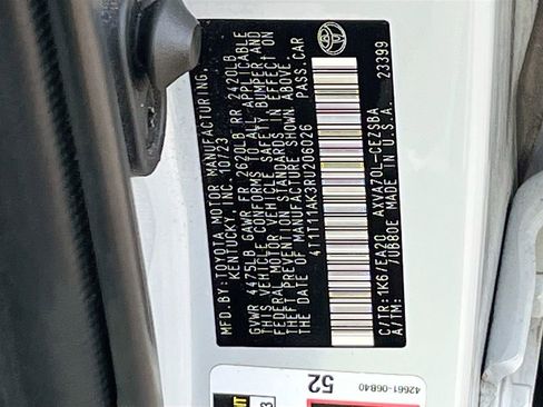 Used 2024 Toyota Camry SE w/ Convenience Package image 14