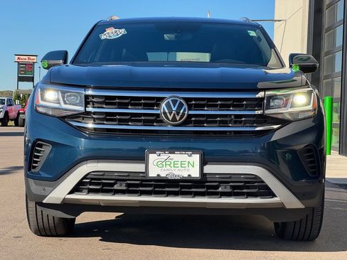 Used 2023 Volkswagen Atlas Cross Sport SE w/ Panoramic Sunroof Package image 6